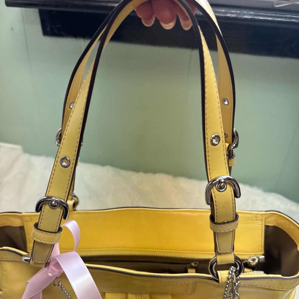 Coach Yellow Vintage Summer Tote Bag - Picture 6 of 8